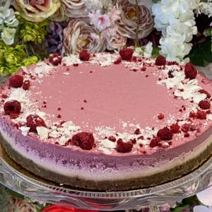 RAW kokos malina torta z Ružovej cukrárne Nitra